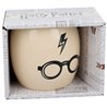 Dětský porcelánový hrnek s typickými brýlemi hlavního hrdiny z filmové ságy Harry Potter. Základní vlastnosti:dárkové balení. objem: 315 ml. rozměry (šxv): 8x9 cm. licenční výrobek. lze používat v mikrovlnce. lze mýt v myčce. 