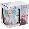 Dětský porcelánový hrnek Frozen 2 se sestrami Annou a Elsou z animované pohádky Frozen (Ledové království). Upozornění: Jedná se o 2. jakost. Nádobí 2. jakosti je použitelné, pouze na svém povrchu může mít menší kaz, odřenou barvu, uštípnutí ve spodní části apod. Základní vlastnosti:dárkové balení. objem: 325 ml. rozměry (šxv): 8x9,5 cm. z každé strany je jiný obrázek. licenční výrobek. nedoporučujeme mýt v myčce. nedoporučujeme používat v mikrovlnce. nevhodné pro děti do 4 let. 2. jakost. 